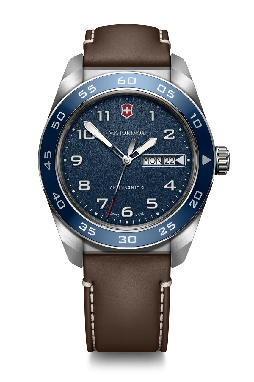 Victorinox Victorinox 242040 42 mm kol saati