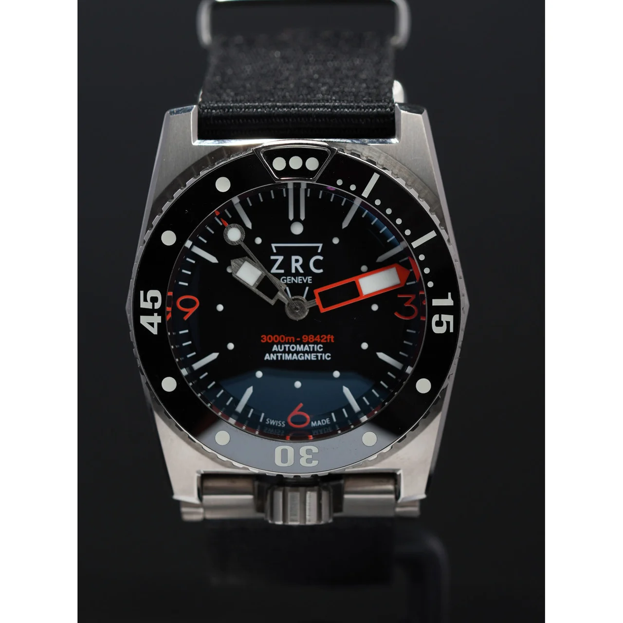 ZRC Grand Fonds 3000 Titanium 210009N30958 kol saati