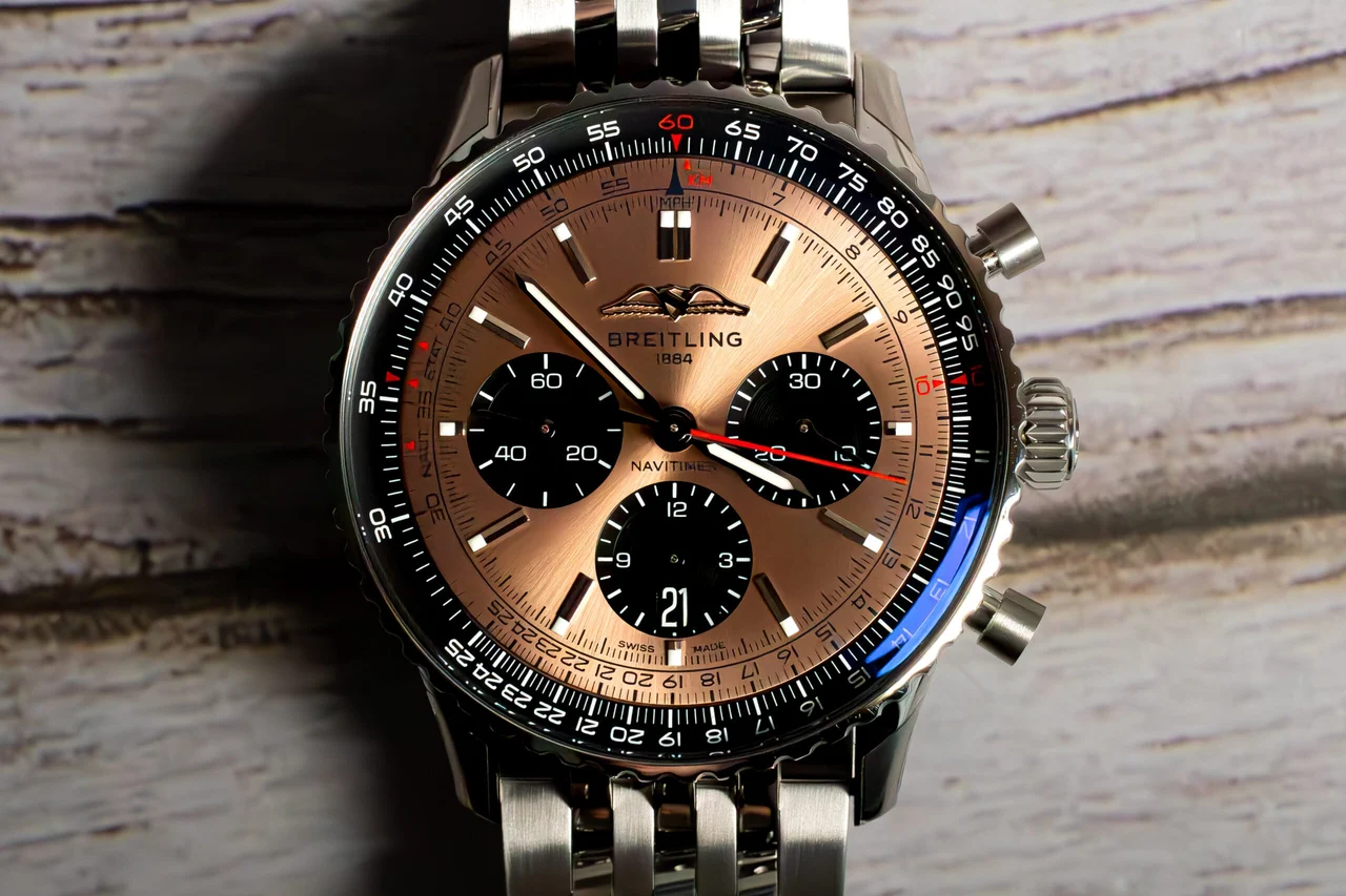 Breitling Navitimer AB0138241 43 mm kol saati