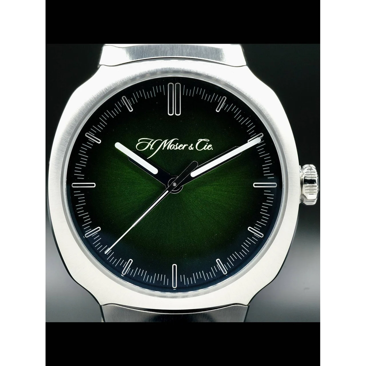H. Moser and Cie. Moser & Cie. Streamliner 6200-1200 210000049841 40 mm kol saati