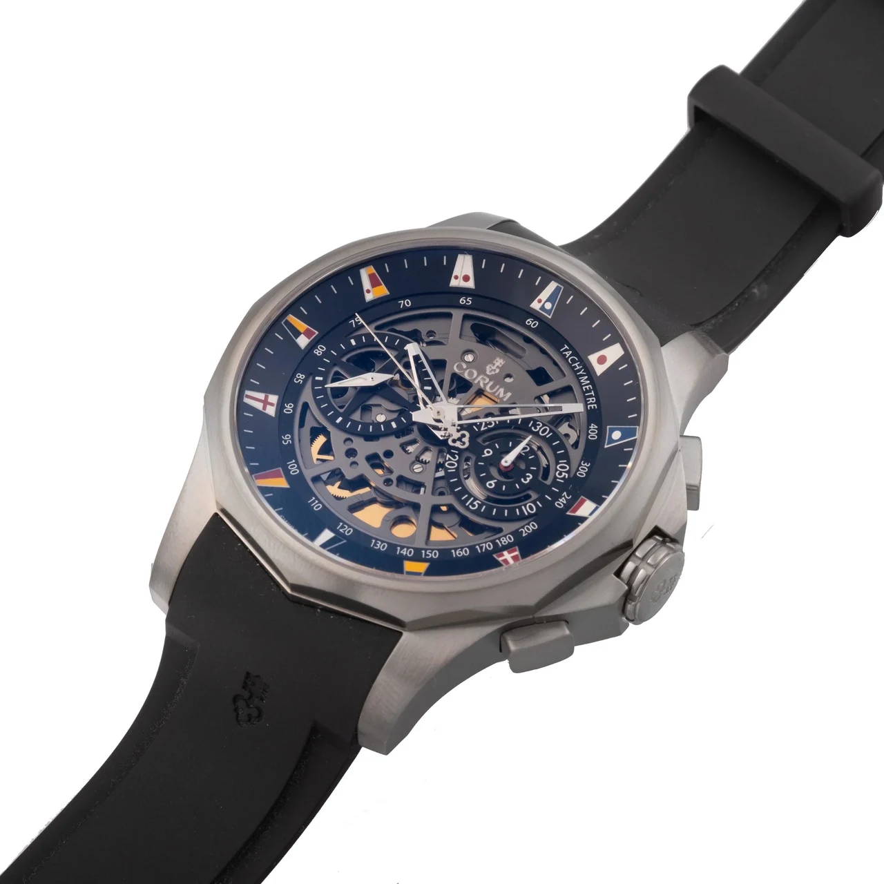 Corum Switzerland 404.100.04F/371AN10 kol saati