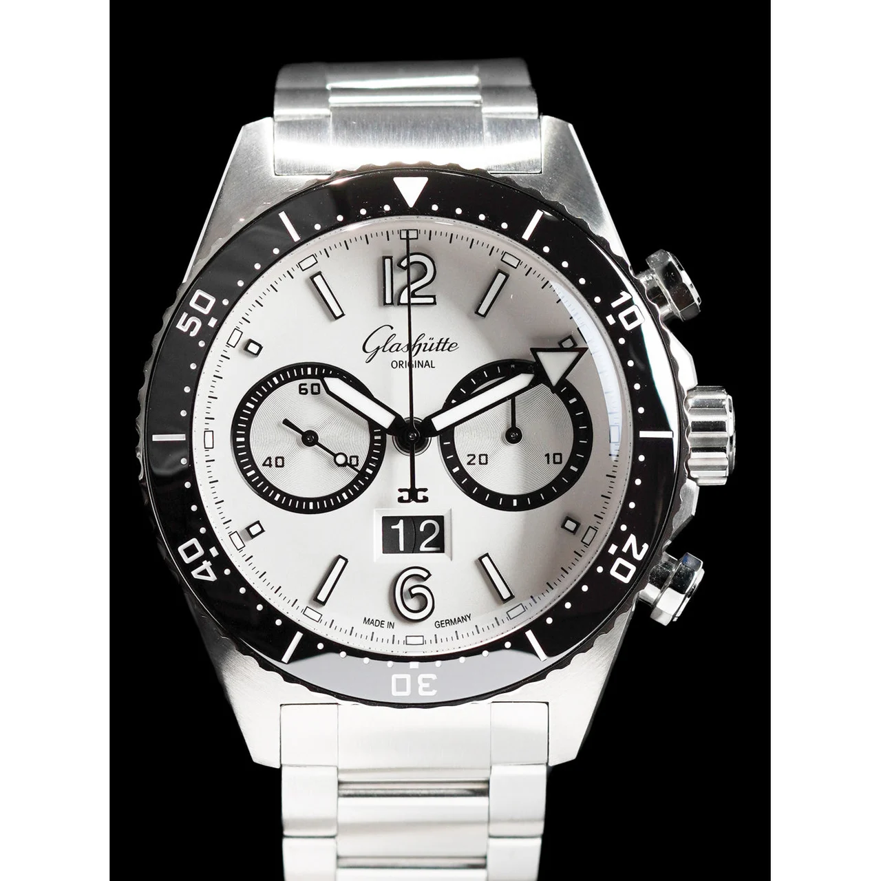 Glashutte Original Glashütte Original 1-37-23-03-80-70 SeaQ Chronograph "Panda" on Bracelet 210009N29377 kol saati