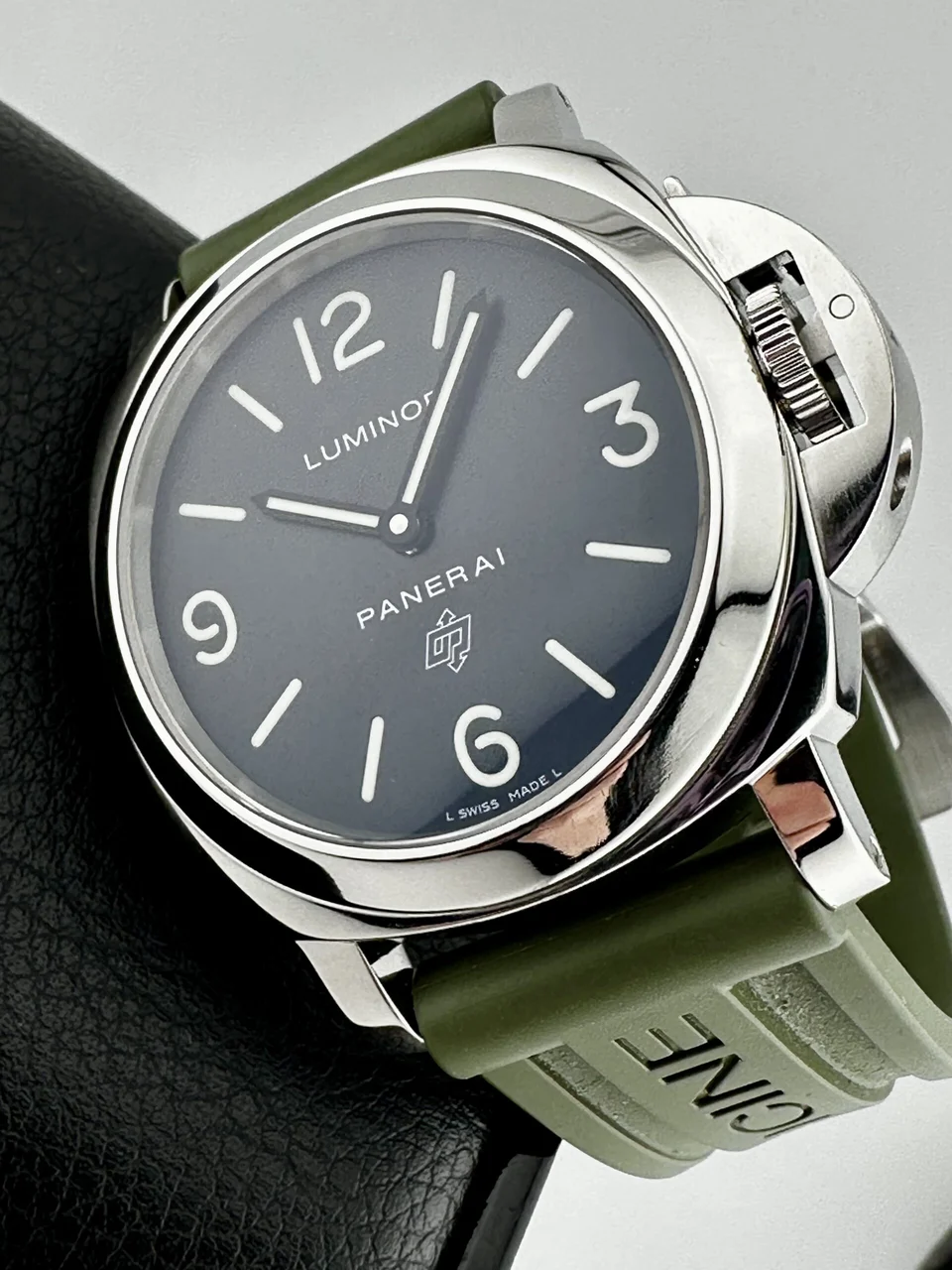 Panerai Luminor 278011842096 44 mm kol saati