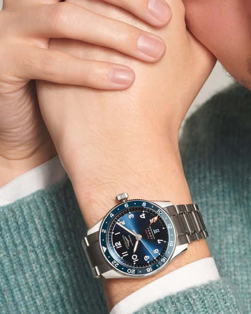 Longines Spirit Zulu Time L3.812.4.93.6 kol saati