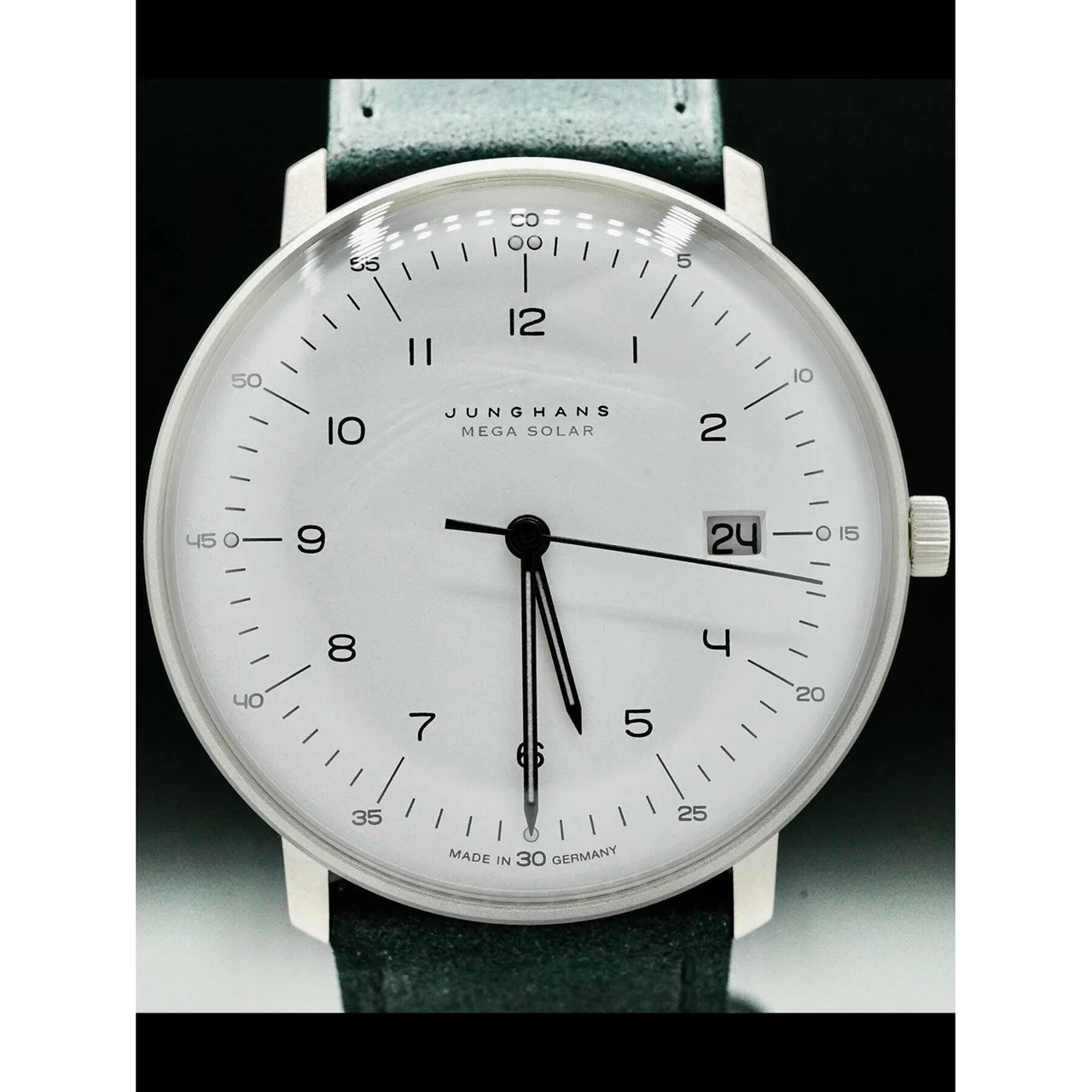 Junghans Max Bill Mega Solar Sapphire Crystal 210000024605 38 mm kol saati