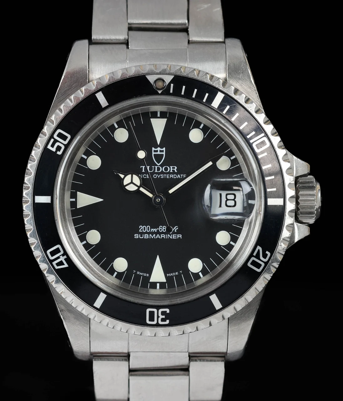 Tudor Submariner TUD-SUB-79090-1980-90 40 mm kol saati