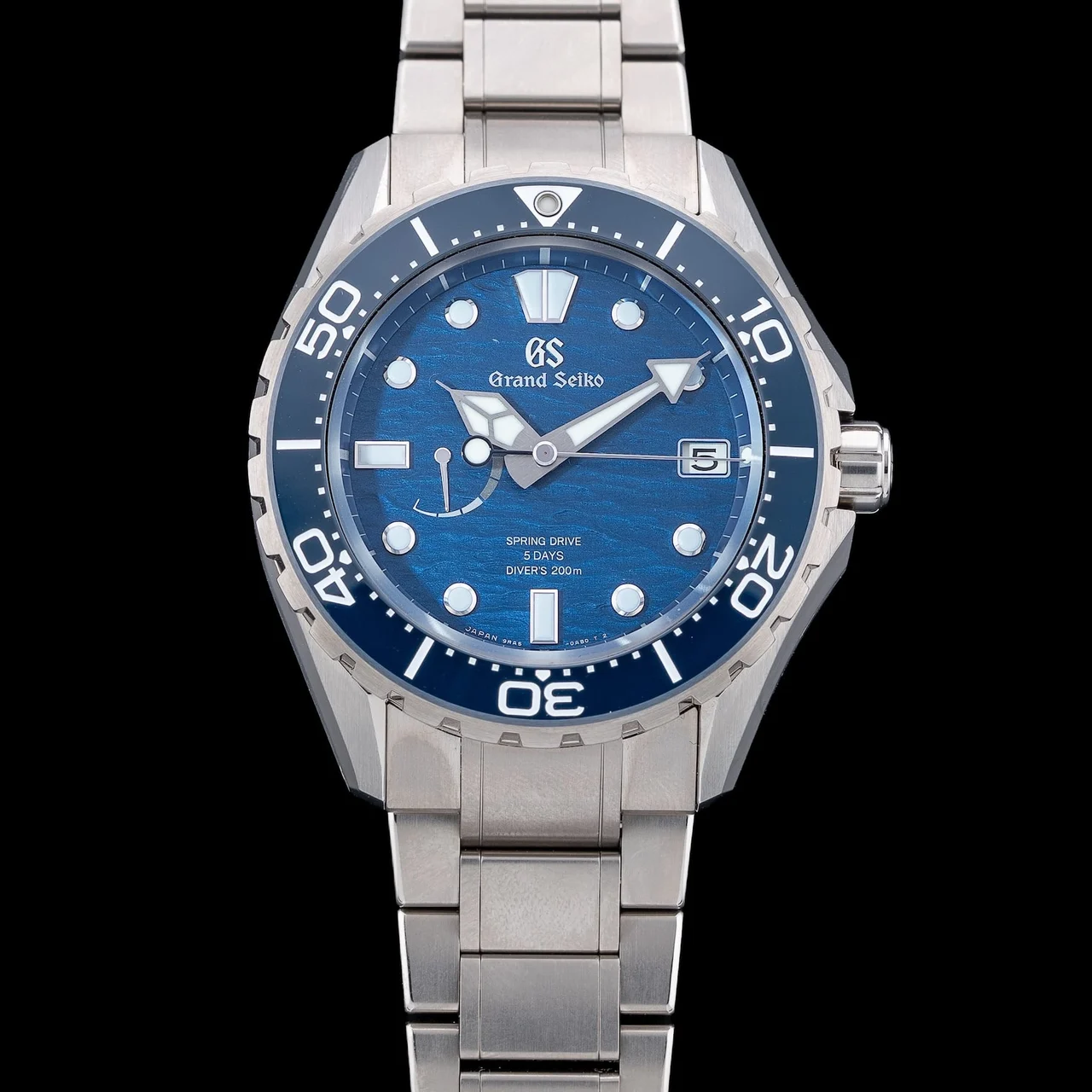 Grand Seiko Ushio 210009N43203 43.8 mm kol saati