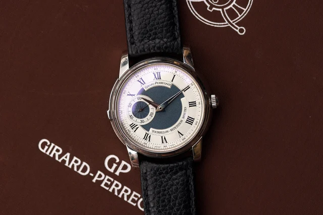 Girard-Perregaux ref. 99550 “Golden Bridges” Tourbillon, Min kol saati