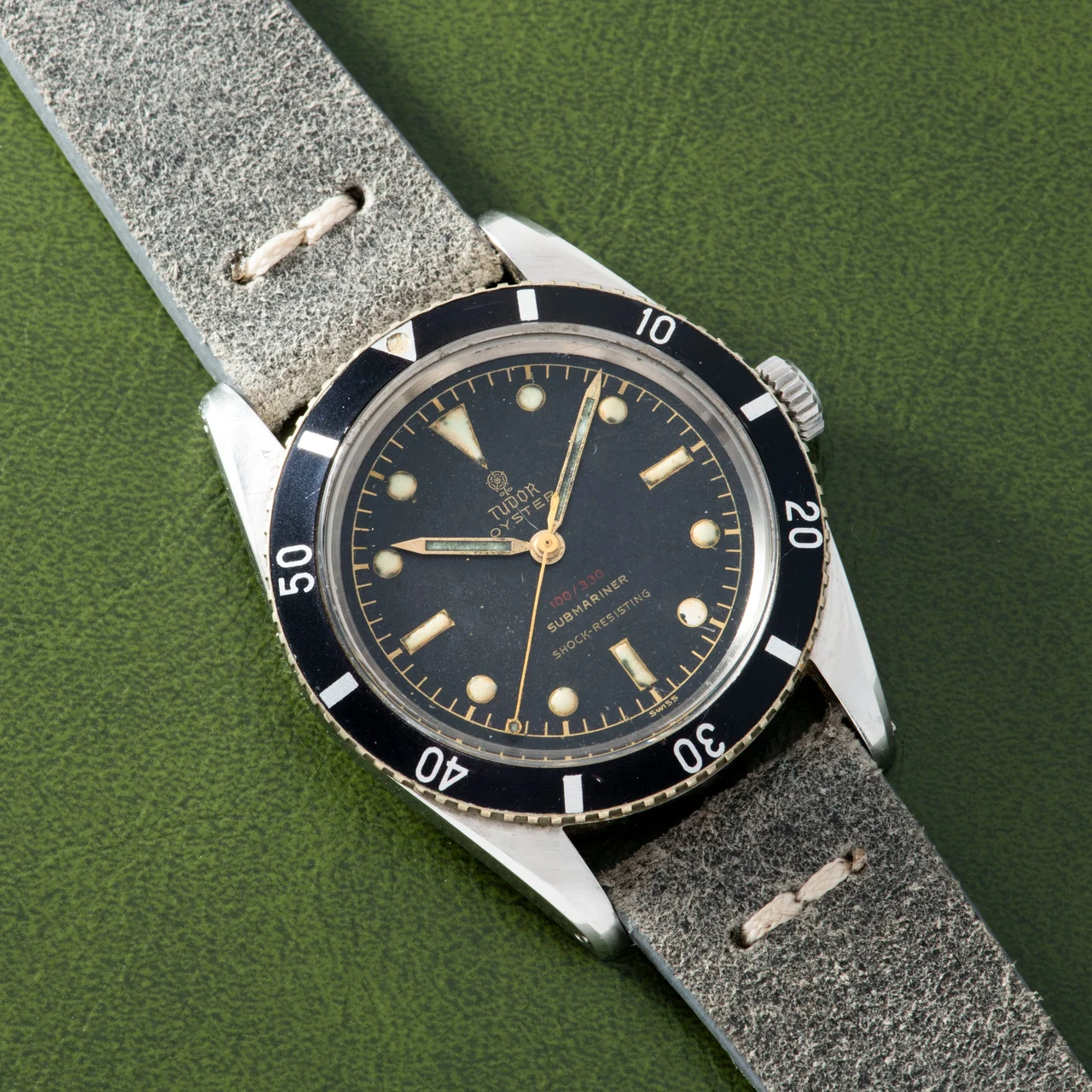 Tudor Submariner 40992447 37 mm kol saati