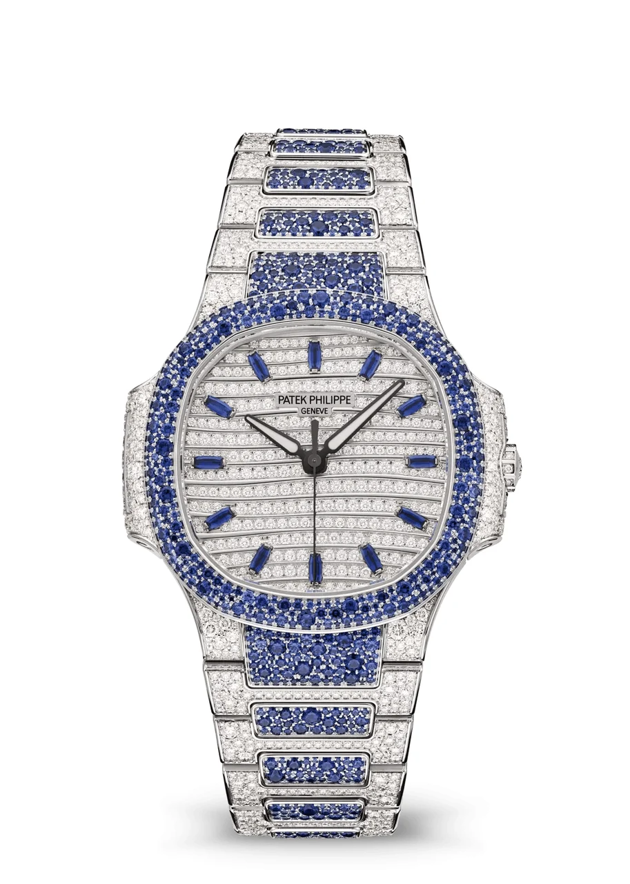 Patek Philippe Nautilus 7118 7118/1451G-001 35.2 mm kol saati