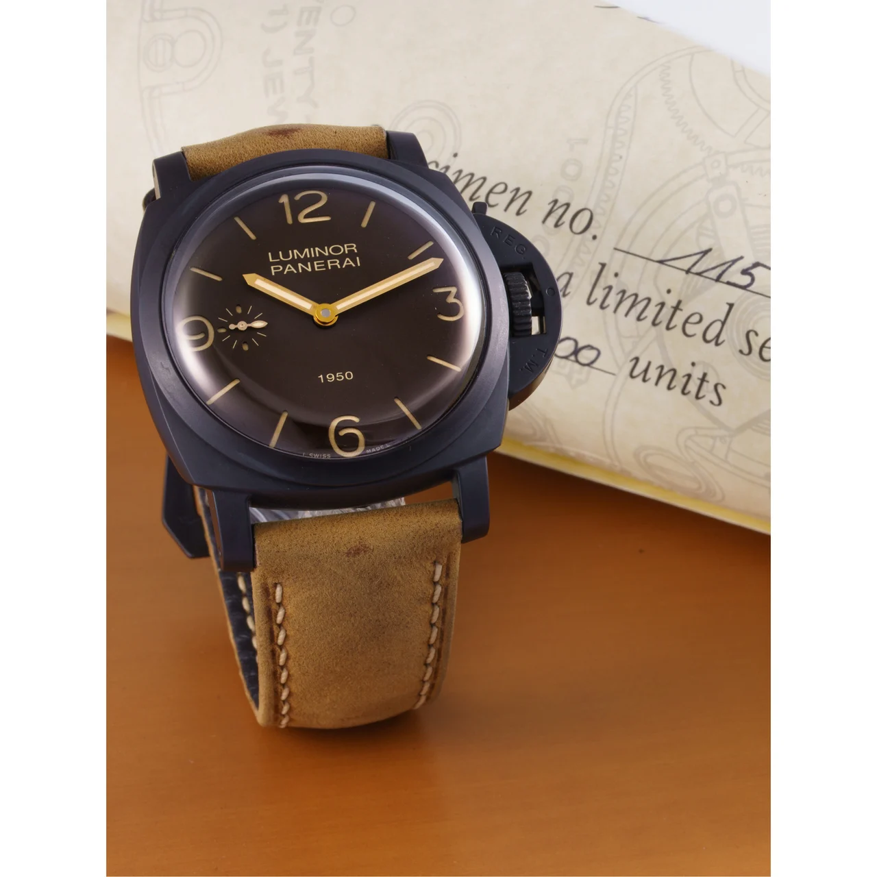 Panerai Luminor 1950 3 Days Composite PAM00375 47 mm kol saati