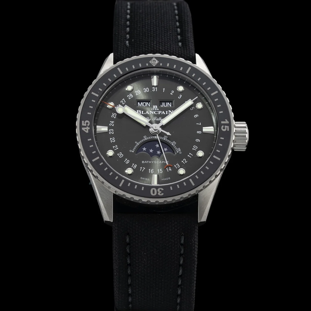Blancpain Fifty Fathoms Bathyscaphe Quantieme Complet 5054 1110 B52A NAP210009N4144 kol saati