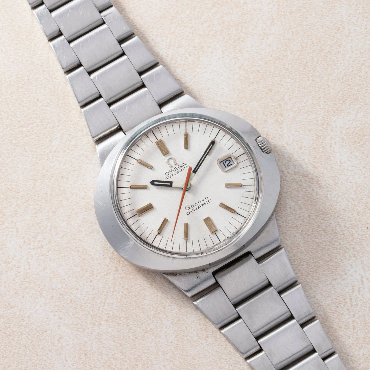 OMEGA Dynamic 40960321 41 mm kol saati