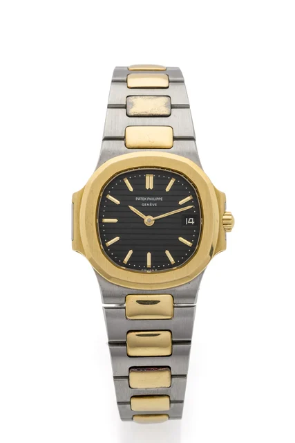 Patek Philippe PATEK PHILIPPE REF. 4700 LADY'S NAUTILUS kol saati