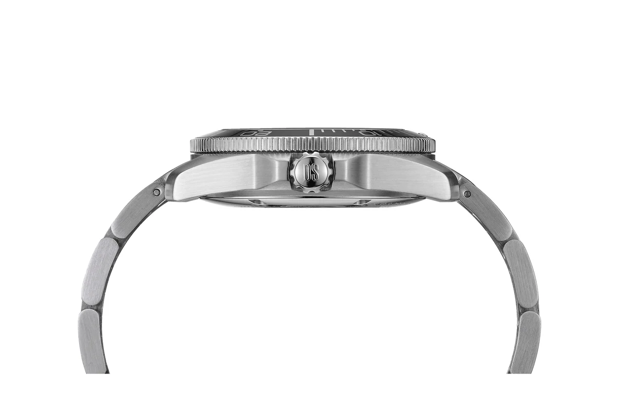 Certina Action C0328071105100 38 mm kol saati