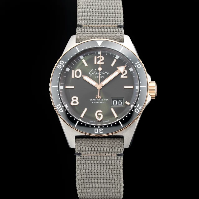 Glashutte Original Glashütte Original 1-36-13-04-91-34 SeaQ Panorama Date Steel And Gold 2