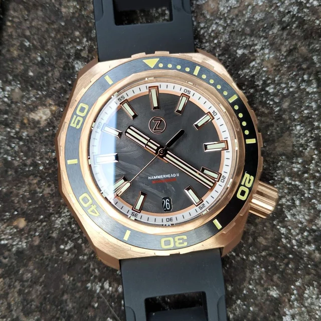 Zelos HH2-BR-CARBON ZELOS-HH2-BR-CARBON kol saati