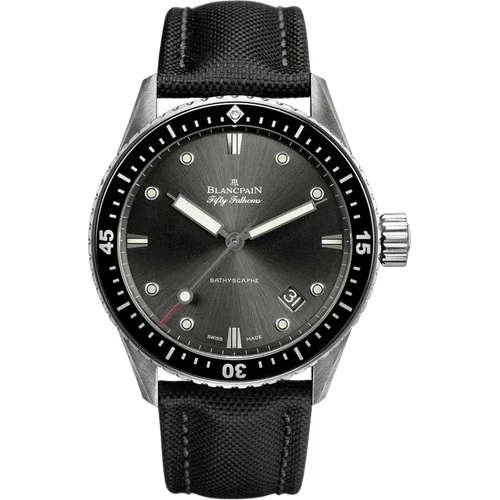 Blancpain Bathyscaphe 5000 1110 B52A 43 mm kol saati