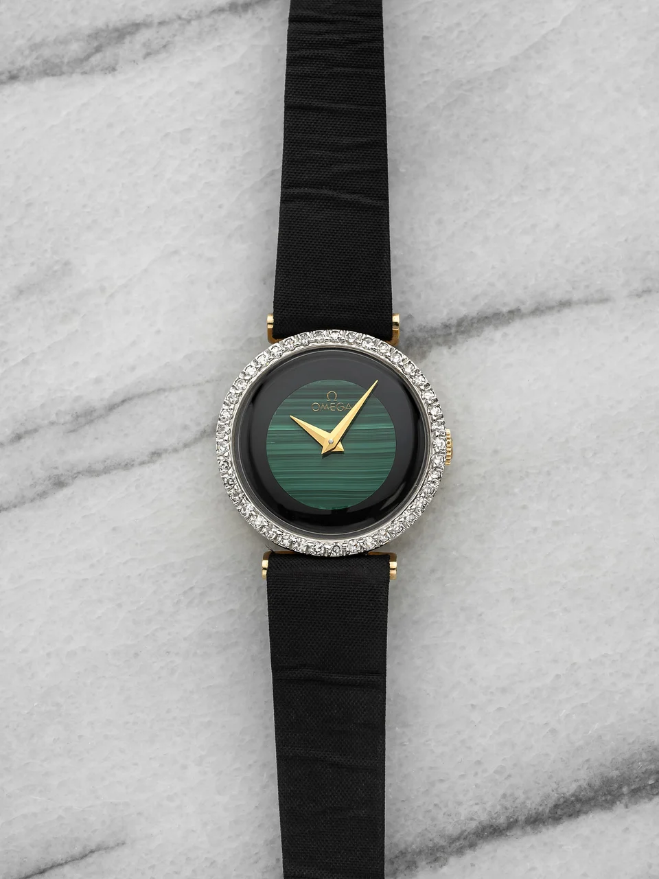 OMEGA Omega 10804 30 mm kol saati
