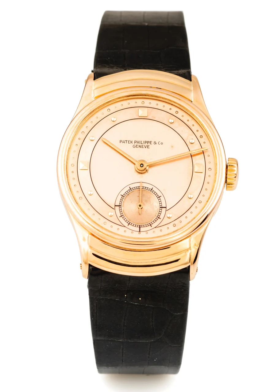 Patek Philippe PATEK PHILIPPE, REF. 539, "THE ARMADILLO", PINK GOLD A very fine and extremely rare, manual wind, center-seconds, 18k pink gold wristwatch with hooded lugs kol saati