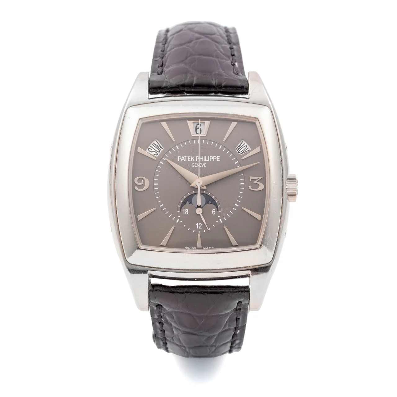 Patek Philippe PATEK PHILIPPE REF. 5135 ANNUAL CALENDAR MOON PHASES YELLOW GOLD kol saati