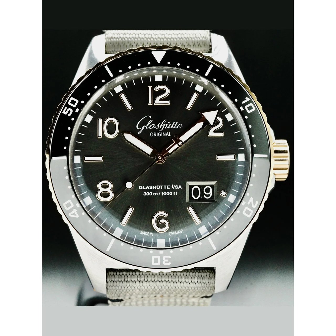 Glashutte Original Glashütte Original SeaQ Panorama Date Two-Tone 1-36-13-04-91-34 210000047820 43 mm kol saati