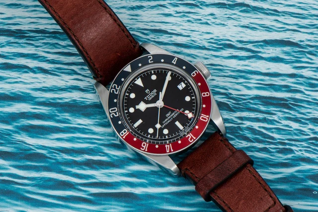 Tudor Black Bay GMT 40991069 kol saati