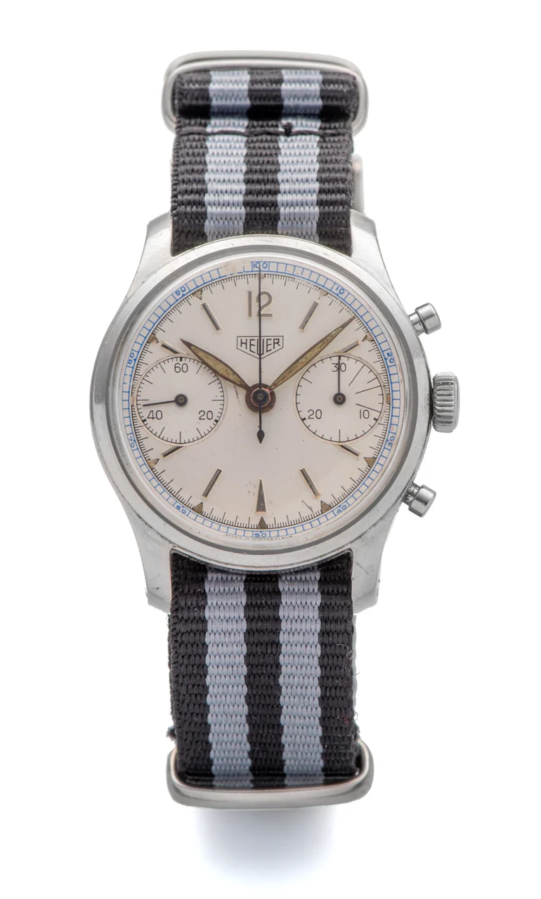 Heuer Ref. 19945, chronograph, minute counter, silver dial, calibre Valjoux 23; stainless steel kol saati