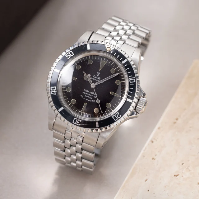 Tudor Submariner W-3790 kol saati