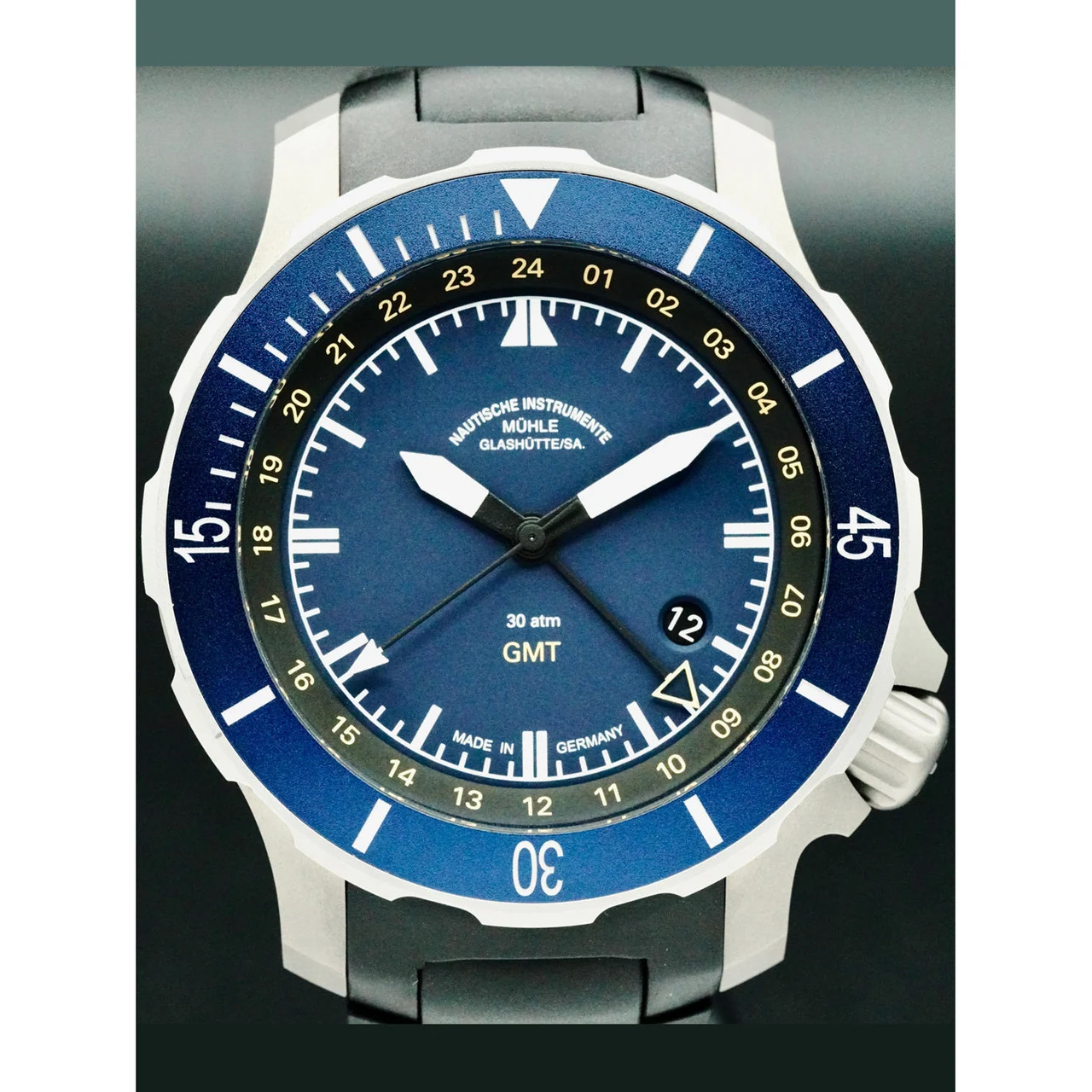Muhle Glashutte Mühle Glashütte M1-28-62-KB Seebataillon GMT 210000065427 44 mm kol saati