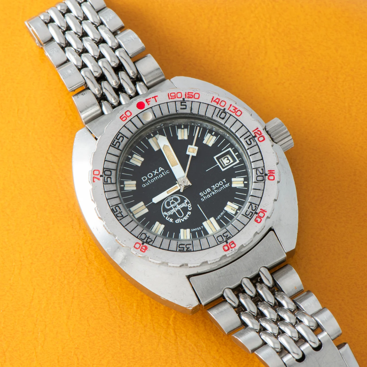 Doxa Sub 300T 40992323 42 mm kol saati