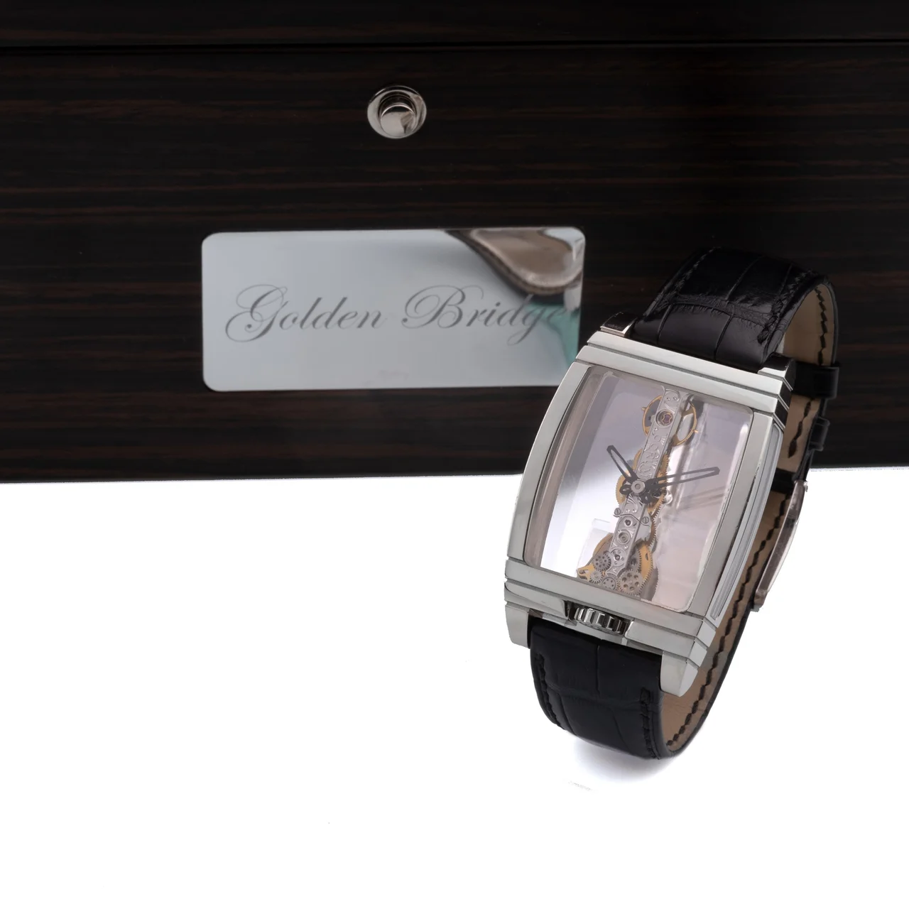 Corum Golden Bridge CORUM GOLDEN BRIDGE REF. 113.750.59, GOLD kol saati