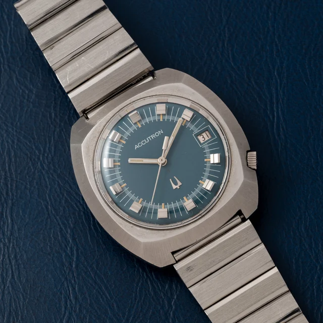 Bulova Accutron 40992745 kol saati