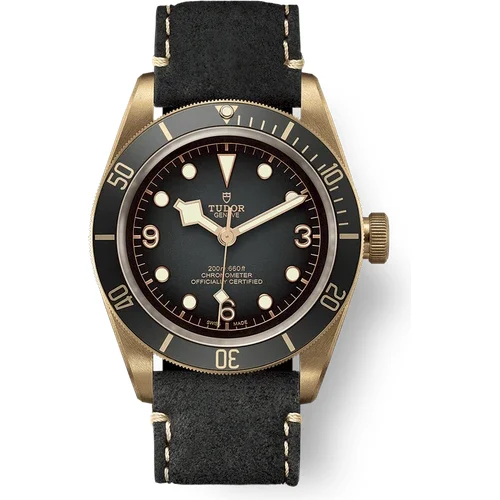 Tudor Black Bay Bronze M79250BA-0001 kol saati