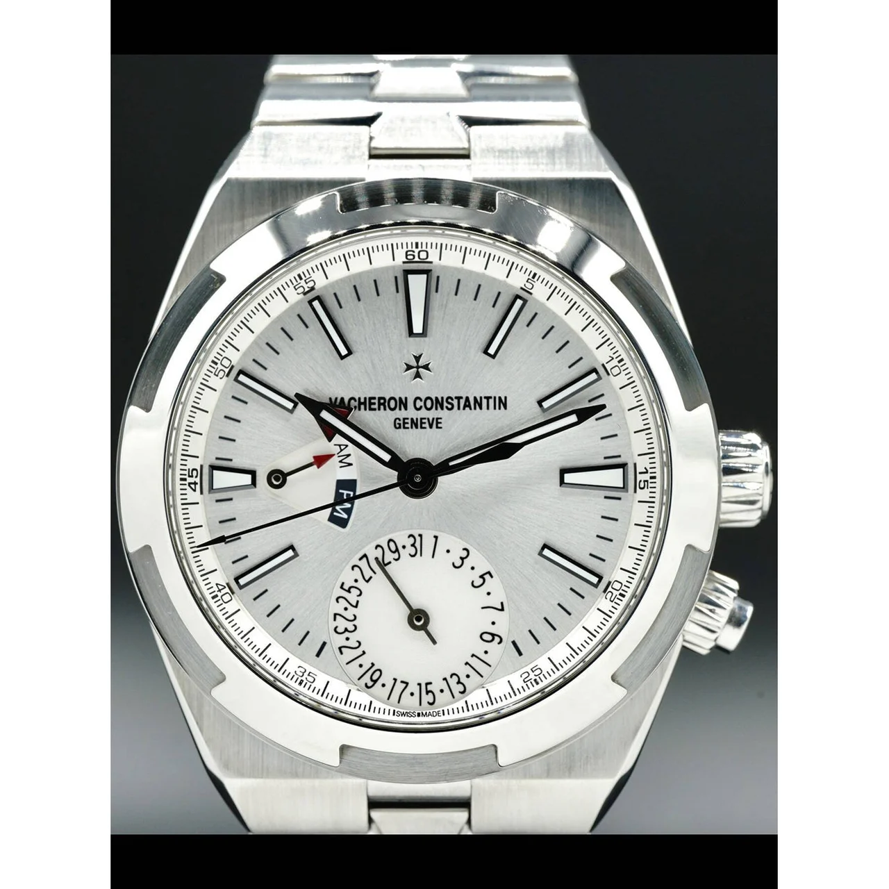 Vacheron Constantin Overseas Dual Time 41mm Stainless Steel 7900V/110A-B333 210000027160 41 mm kol saati