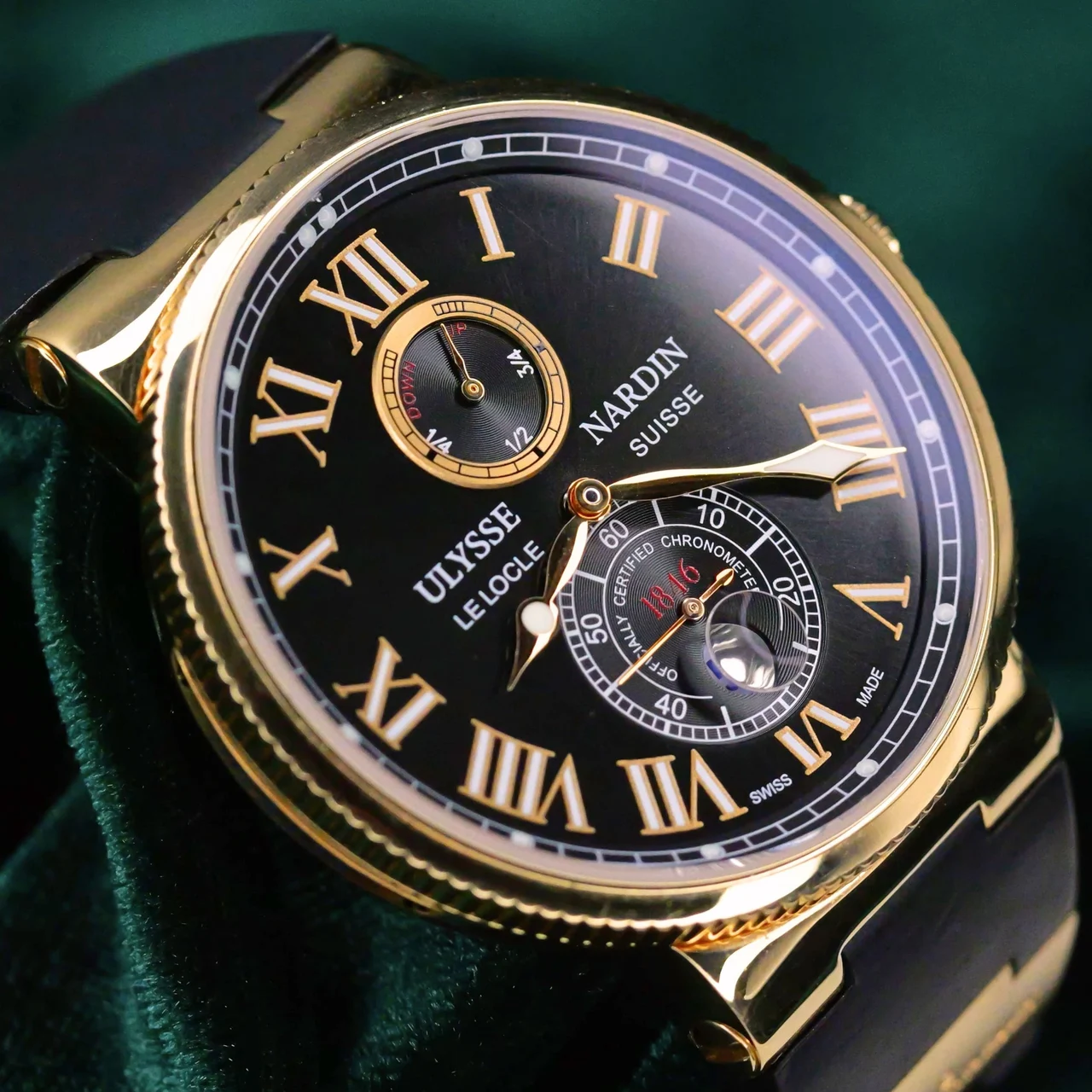 Ulysse Nardin Maxi Marine Diver Black Dial Black Rubber Stra 43 mm kol saati