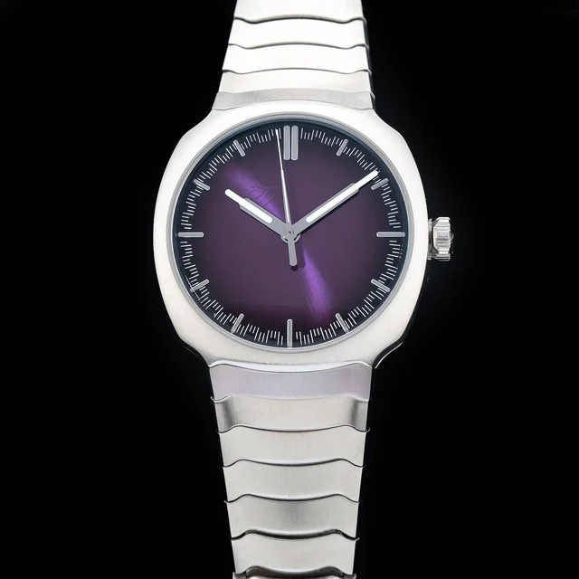 H. Moser & Cie. - Moser & Cie. 6201-1201 Streamliner Centre Seconds Purple Haze 210009N292