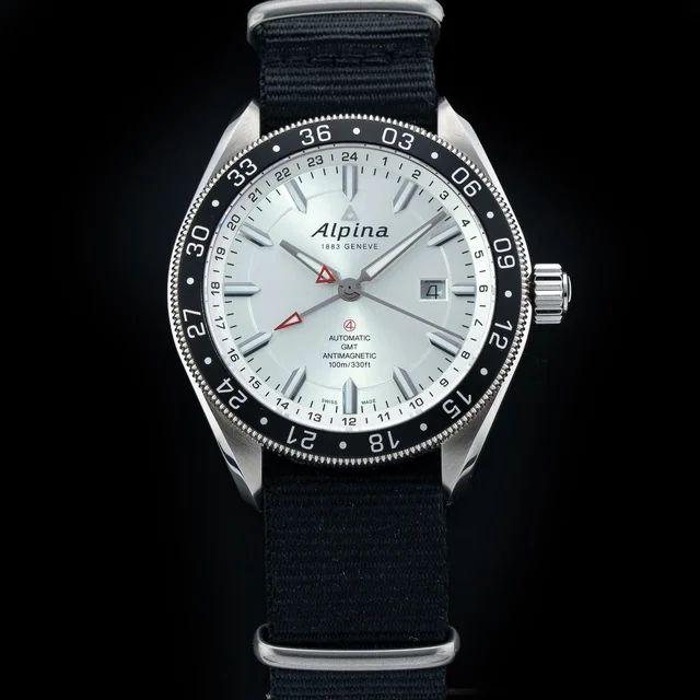 ALPINA Alpiner 4 GMT 210009N34636 kol saati