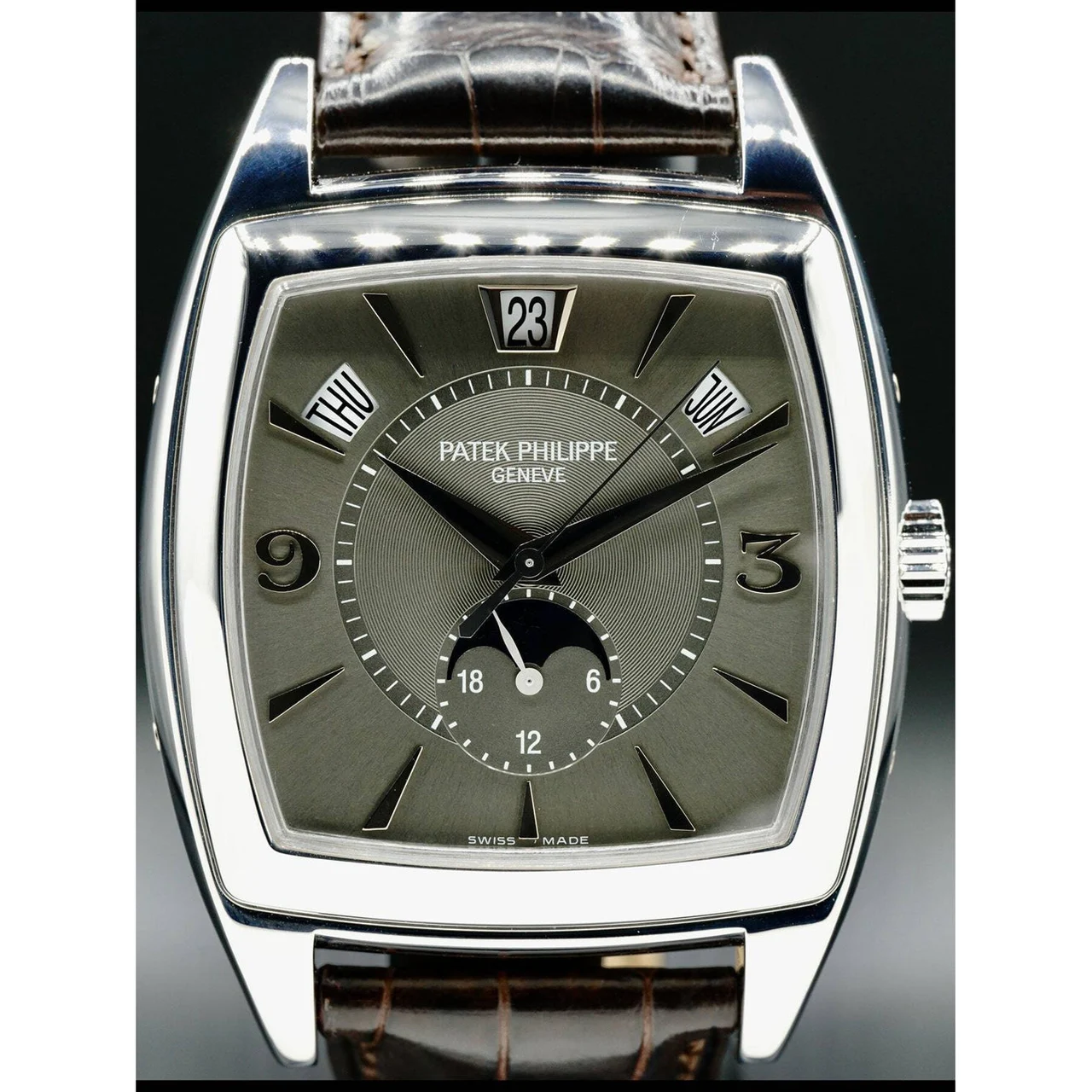 Patek Philippe Gondolo Calendario 5135G-010 210000027212 38 mm kol saati