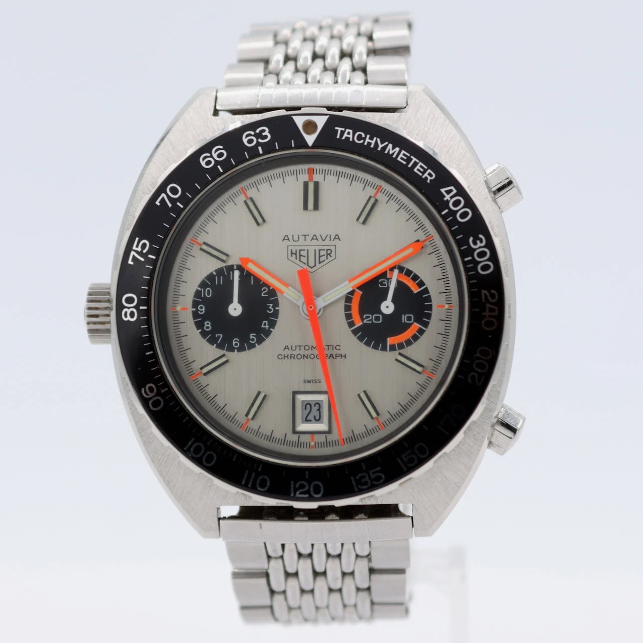Heuer Autavia 11122025185209 42 mm kol saati