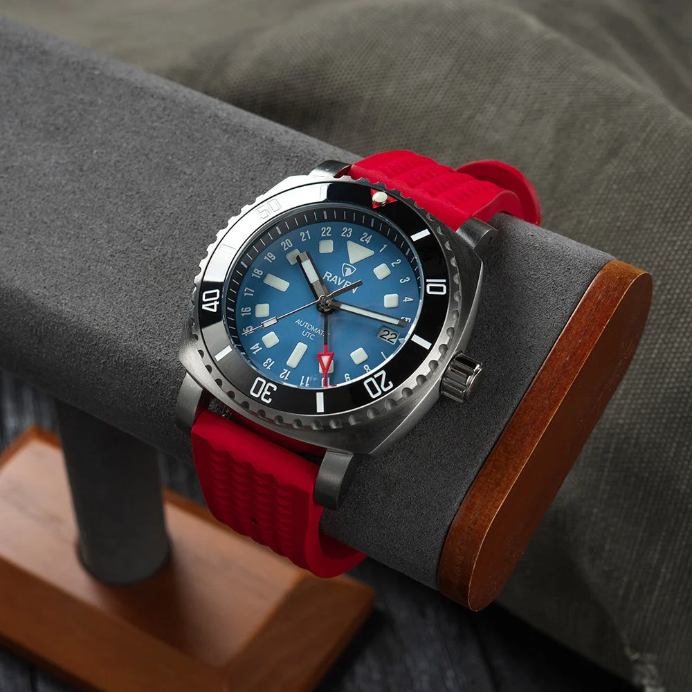 Raven Custom - 42mm GMT 42 mm kol saati