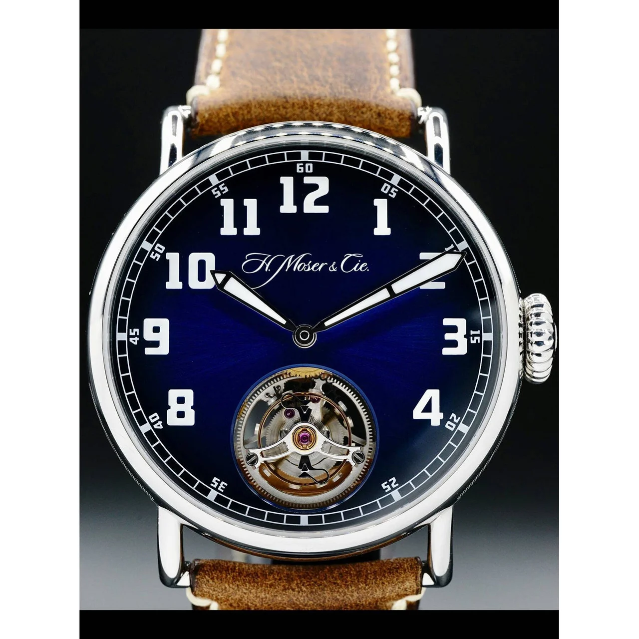 H. Moser & Cie. - Moser & Cie. Heritage Tourbillon 8804-1200 210000027949 42 mm kol saati