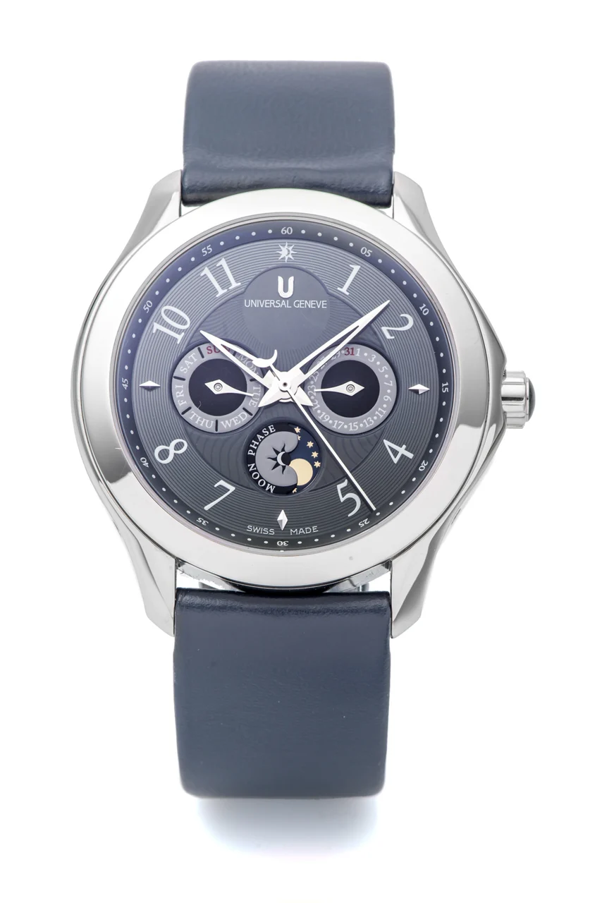 Universal Ref. 871.104, self-winding, centre-seconds, date, day, moon phases; stainless steel kol saati