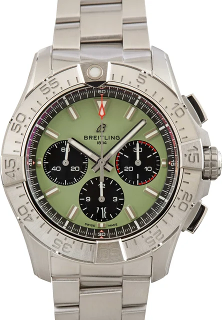 Breitling Avenger B01 Chronograph 44 Green Dial Stainless Steel AB0147101L1A1 kol saati