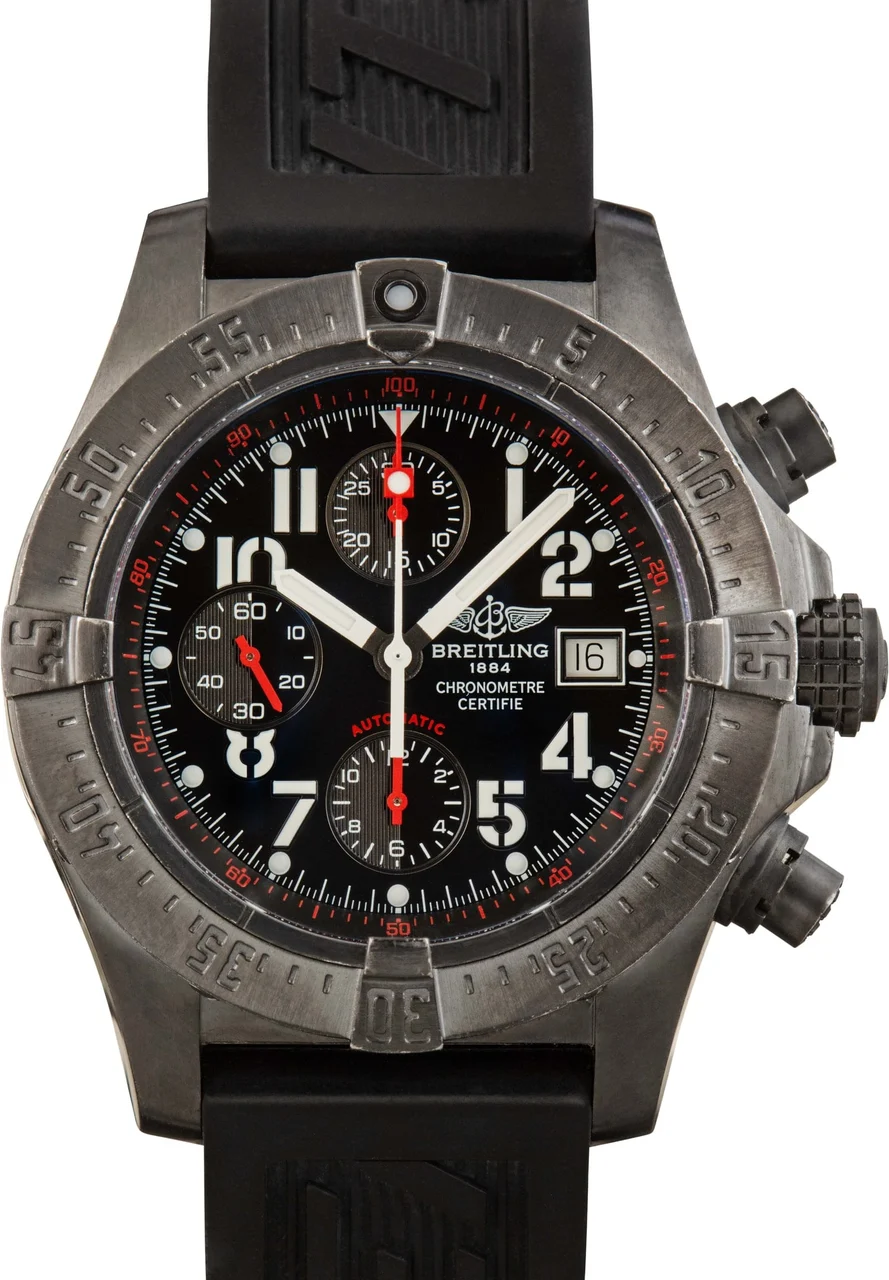 Breitling Avenger Skyland Black Steel BTA13380 45 mm kol saati